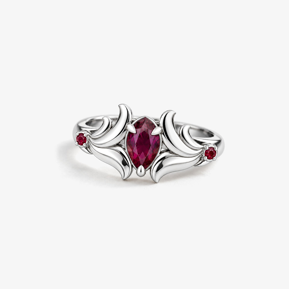 A Thousand Fashions Crest Ring in silver, front view