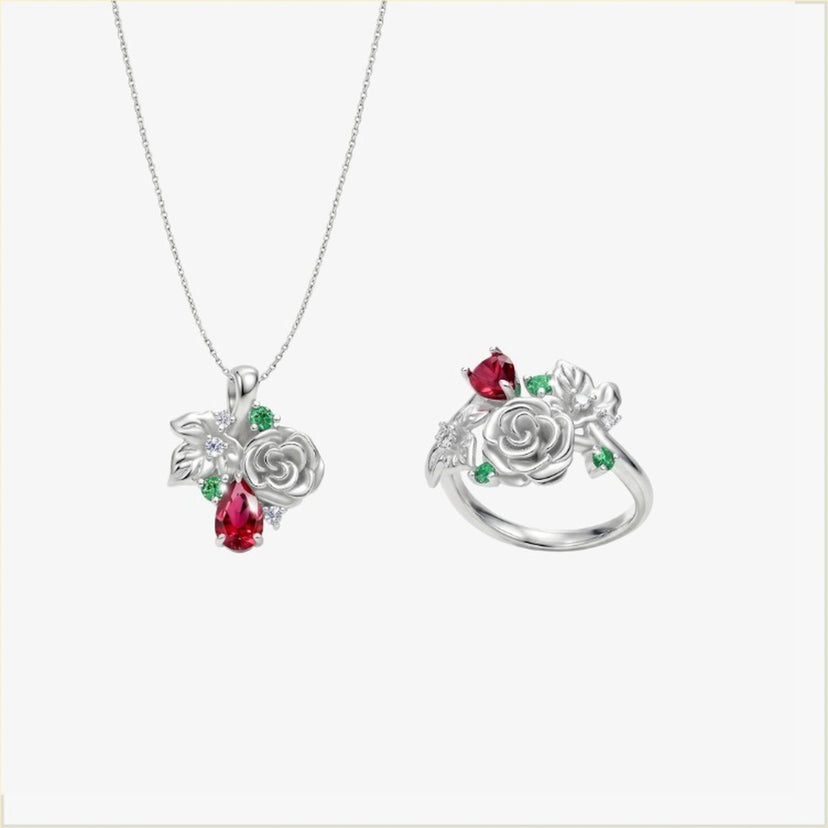 Little Borrower Necklace Set - approved product image 1