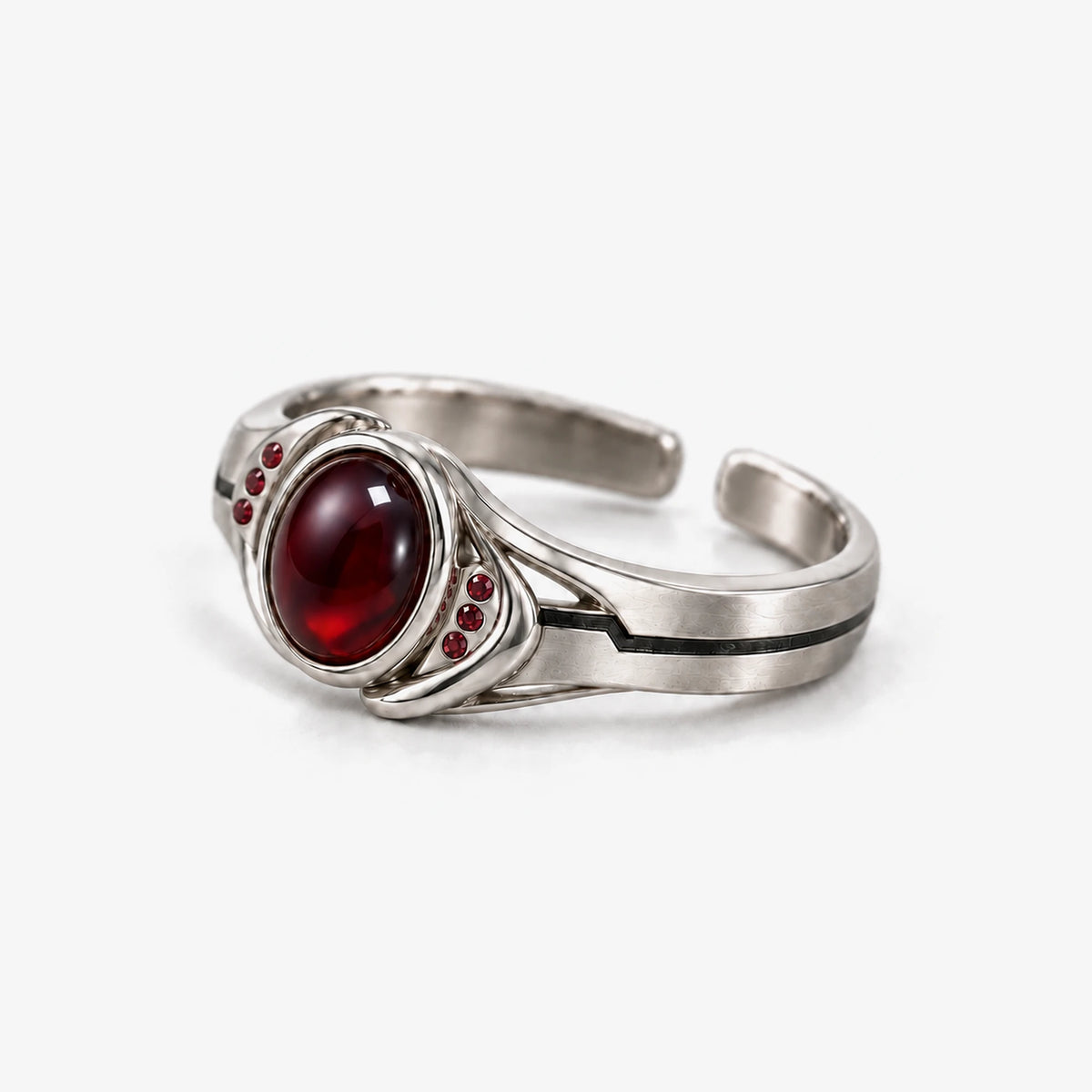 Choso Ring in silver, right side view