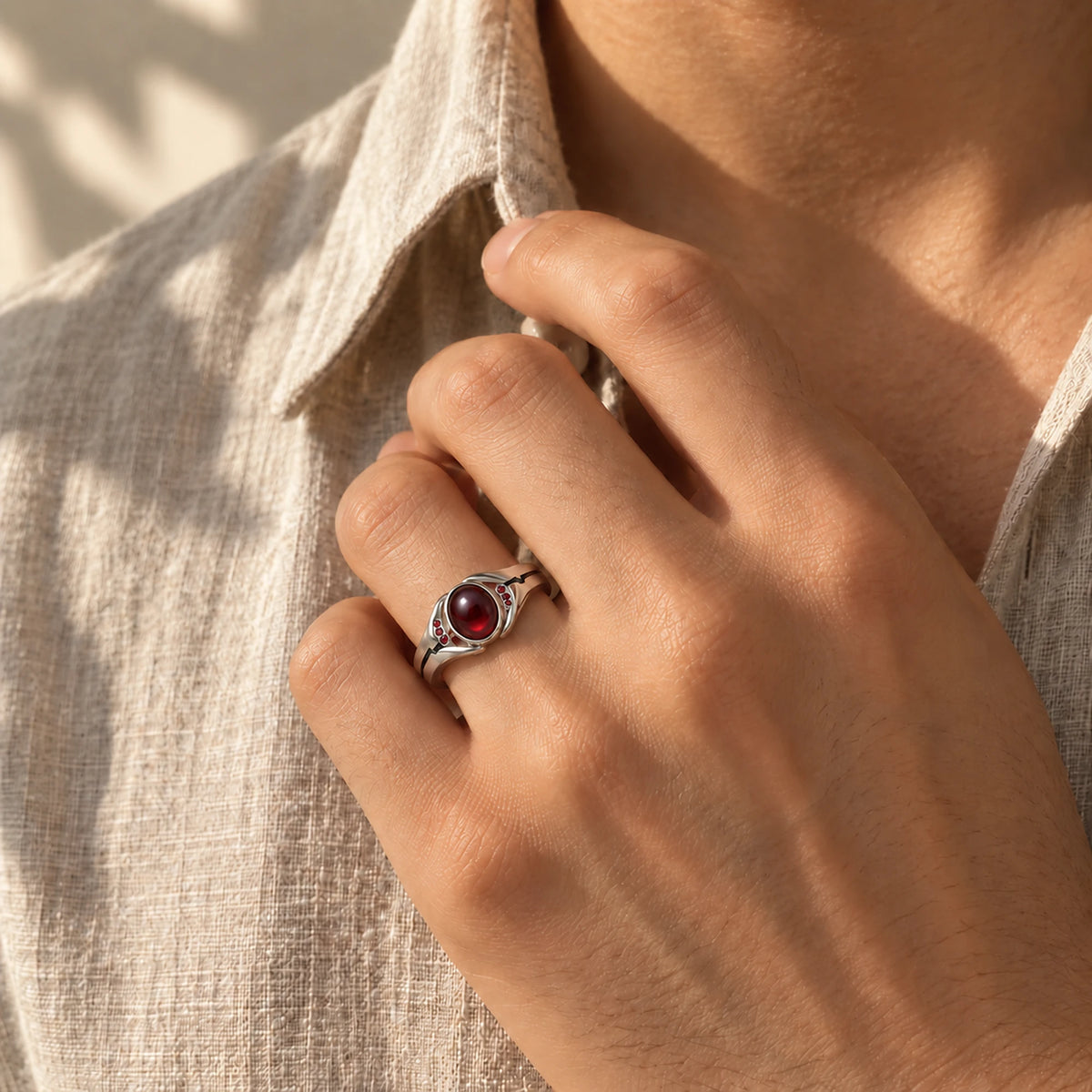Choso Ring in silver, worn