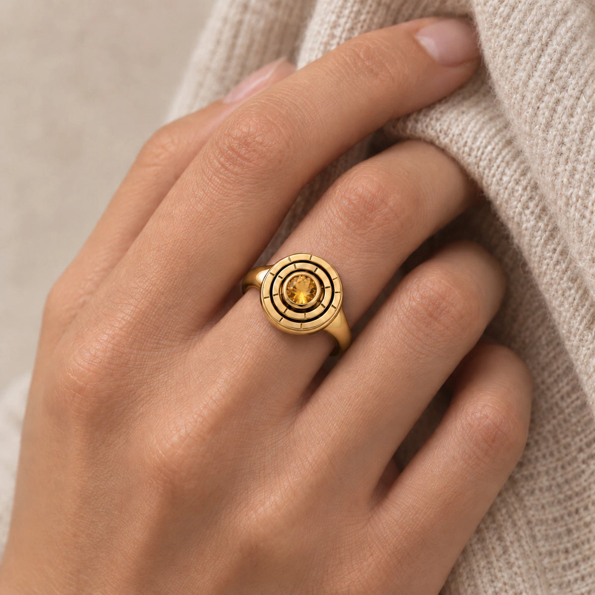 Control Devil Ring in gold, worn