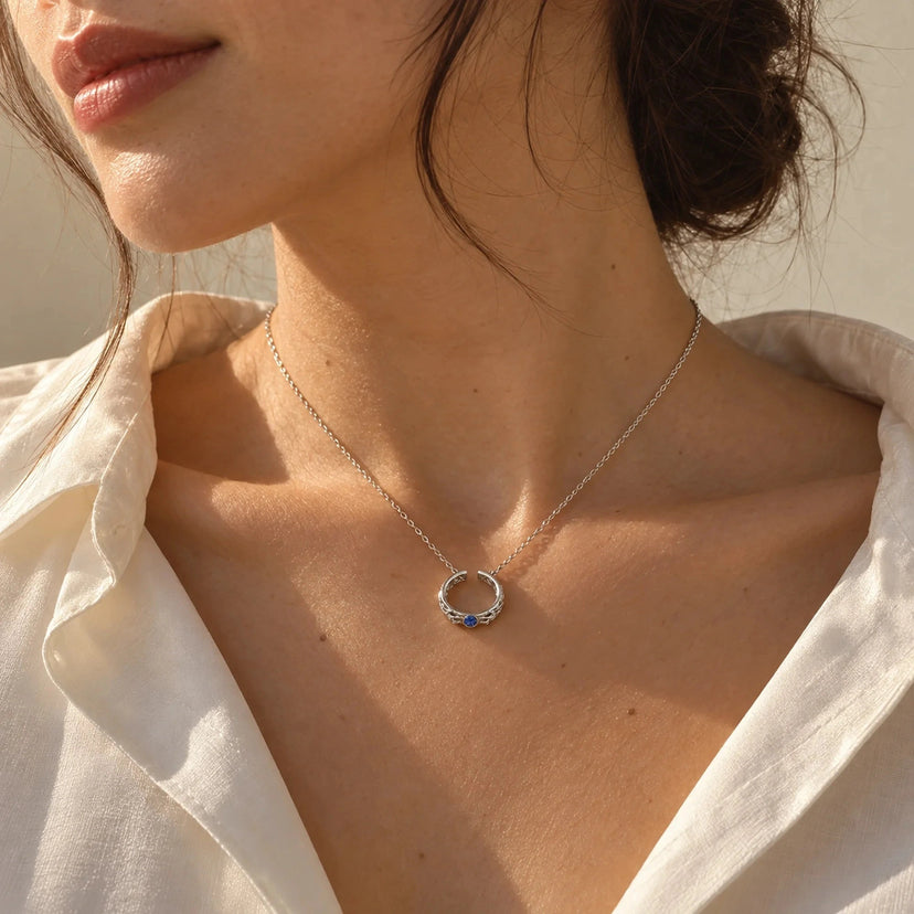 Cursed Promise Necklace - detail 1