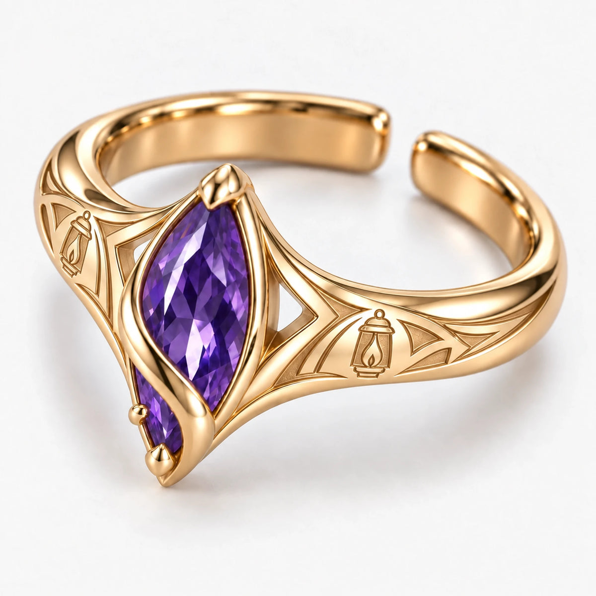 Flins Ring in gold, three-quarter view