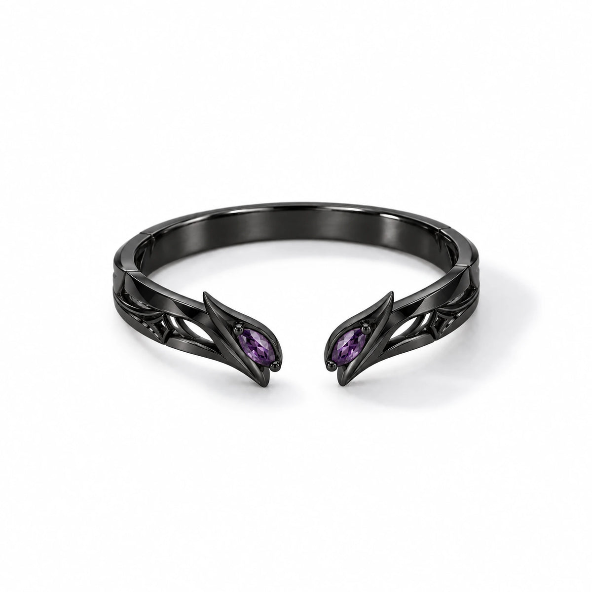 Flins Bracelet in Royal Black, front view