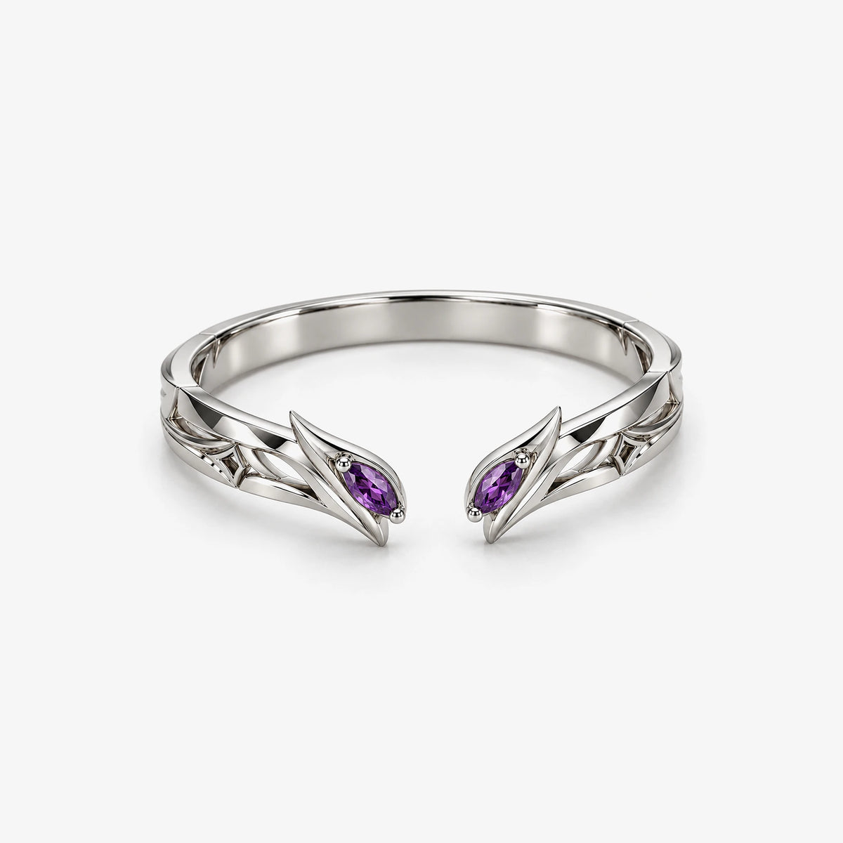 Flins Bracelet in silver, front view