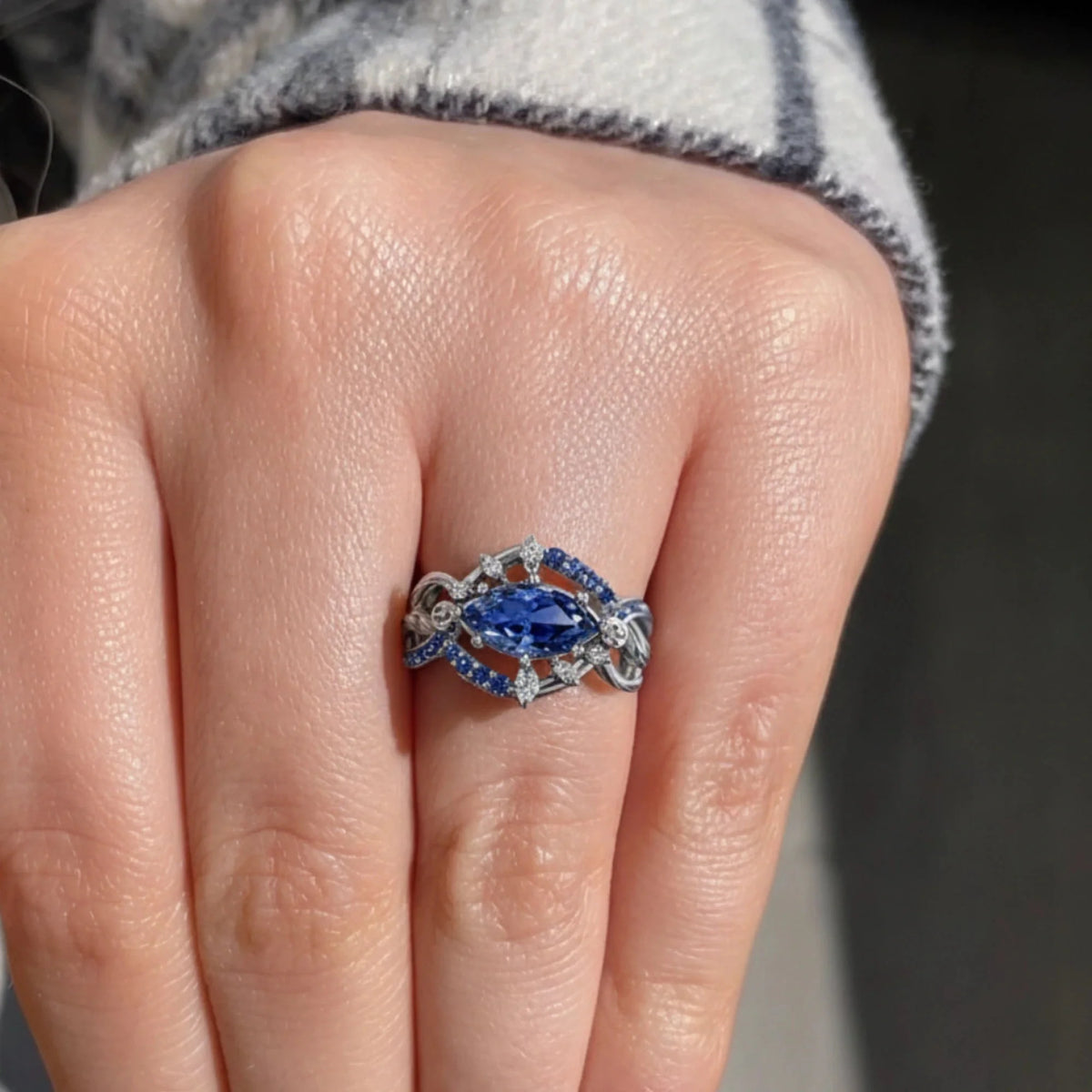 Full Six Eyes Jewelry Collection - 6