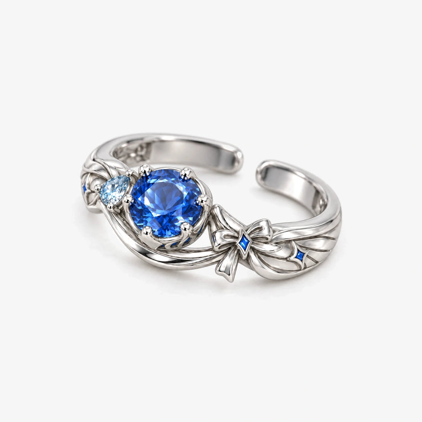 Furina Ring in silver, side view