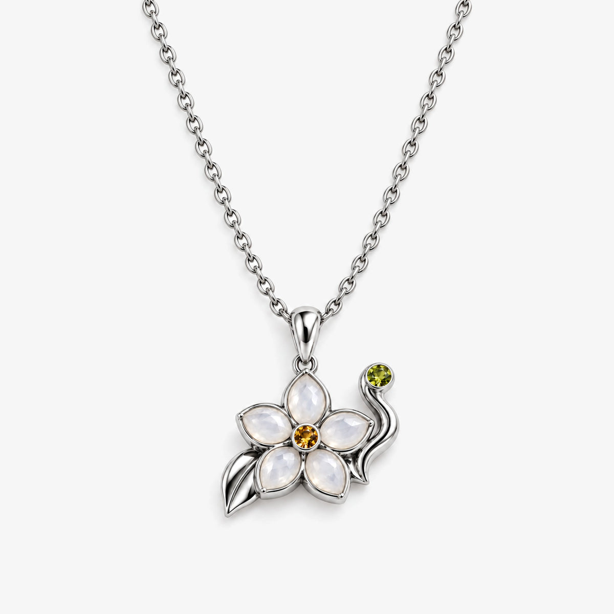 Lotus Tea Jasmine Necklace in silver, front view