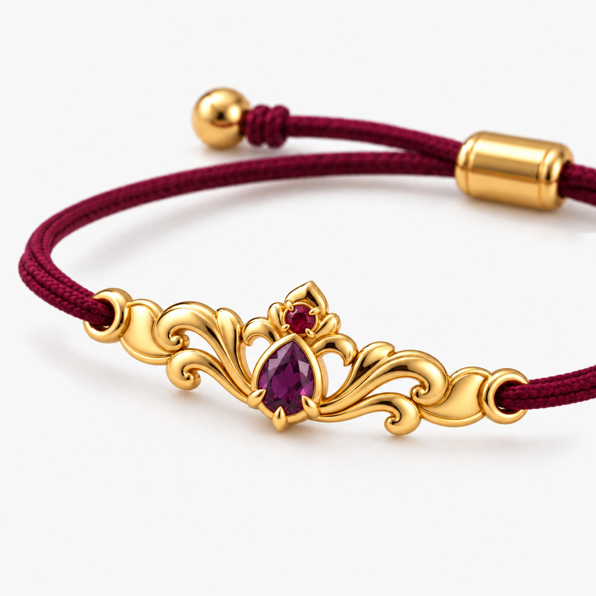 Loulan Cord Bracelet in gold, close-up