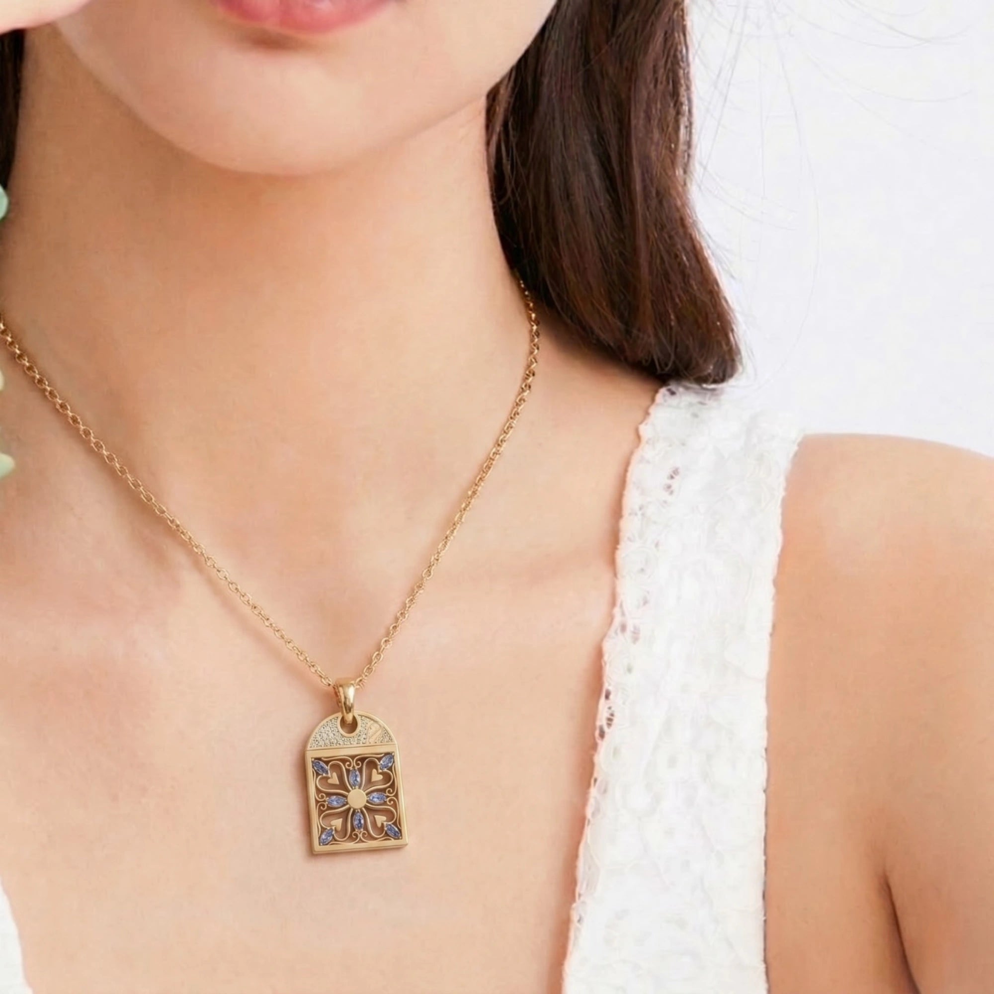 2-in-1 Magnetic Hearts Pendant