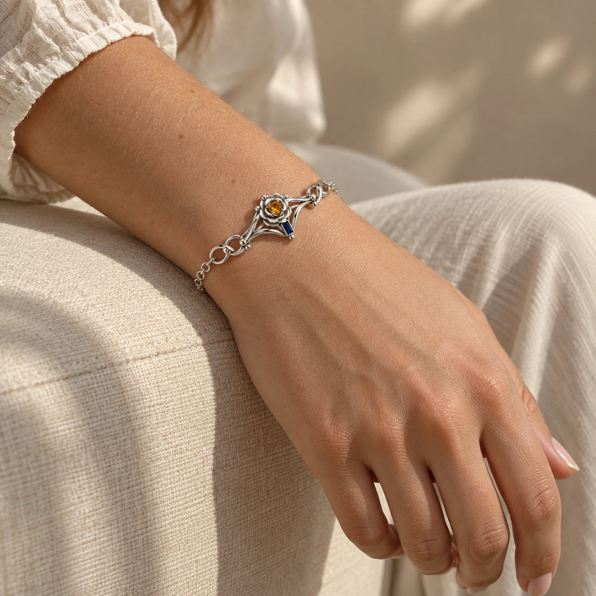Navia Bracelet in silver worn on the wrist