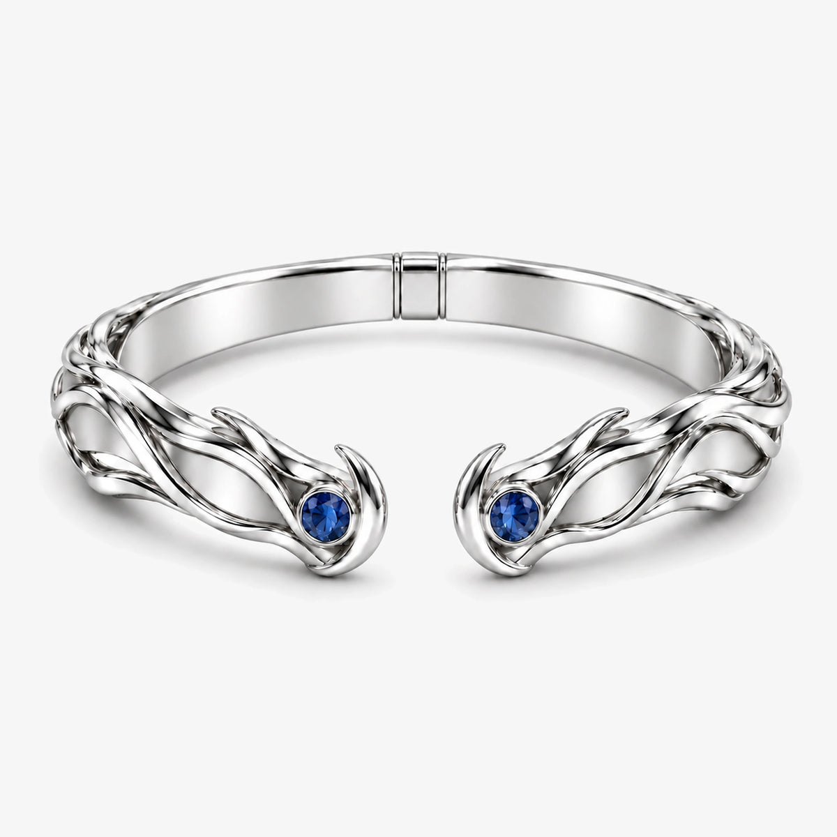 Neuvillette Bracelet in silver, front view