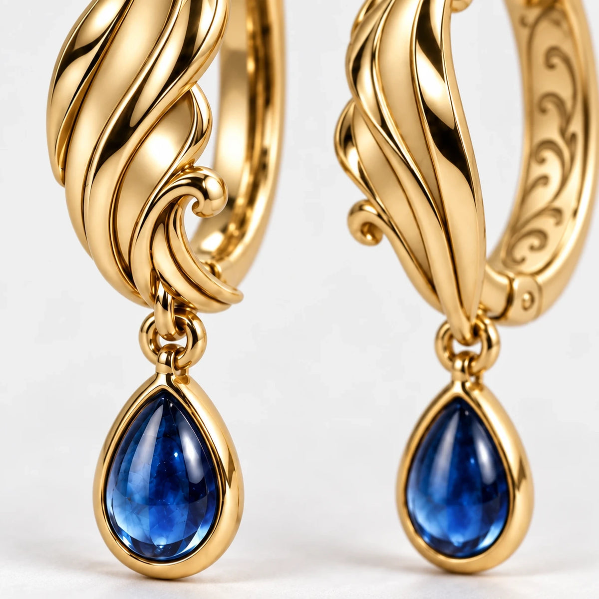 Neuvillette Quiet Rain Earrings, close-up detail