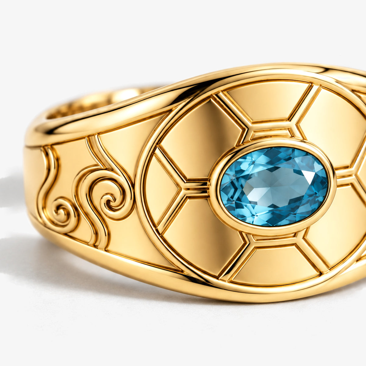 Bubble Shell Ring in gold, close-up