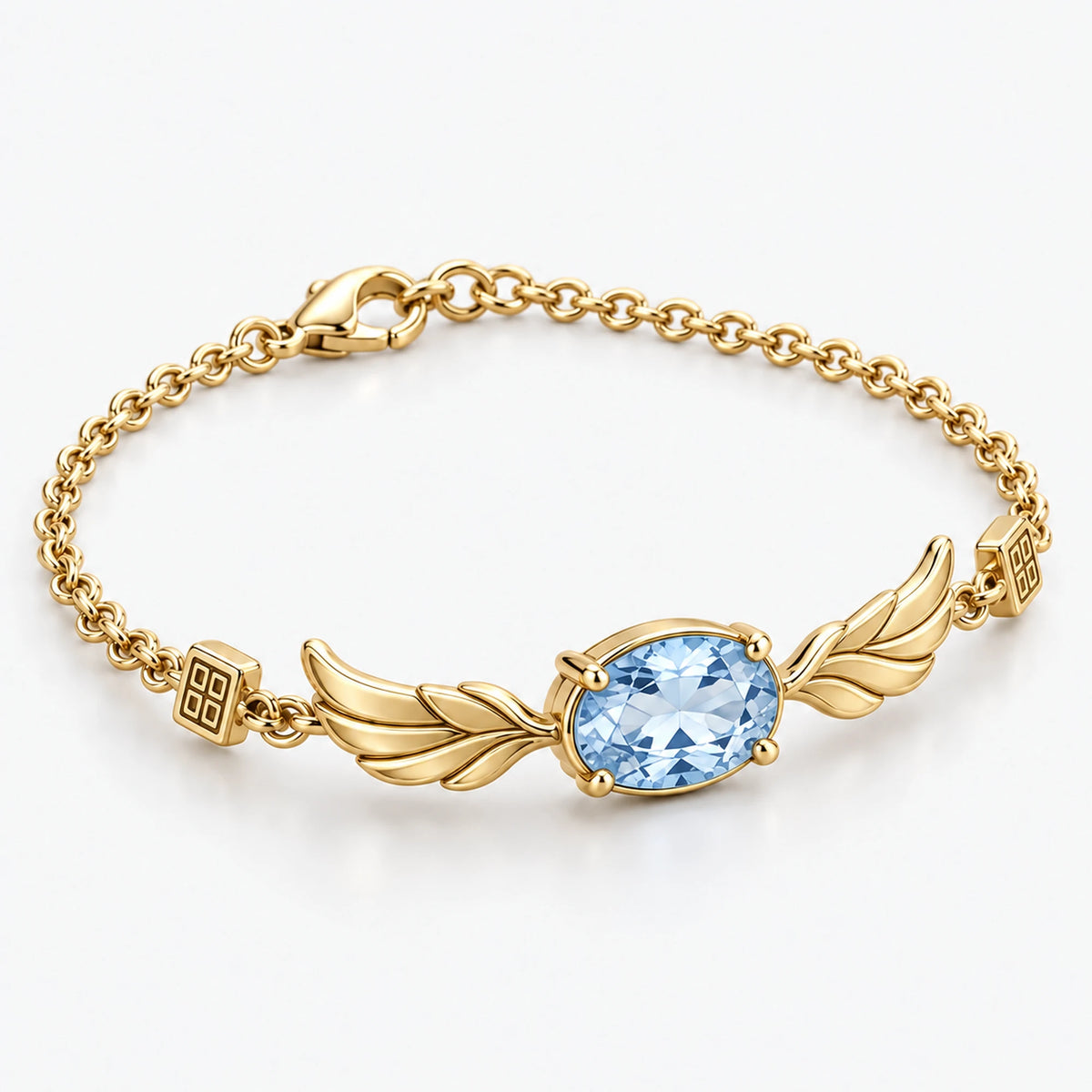 Shenhe Bracelet in gold, three-quarter view