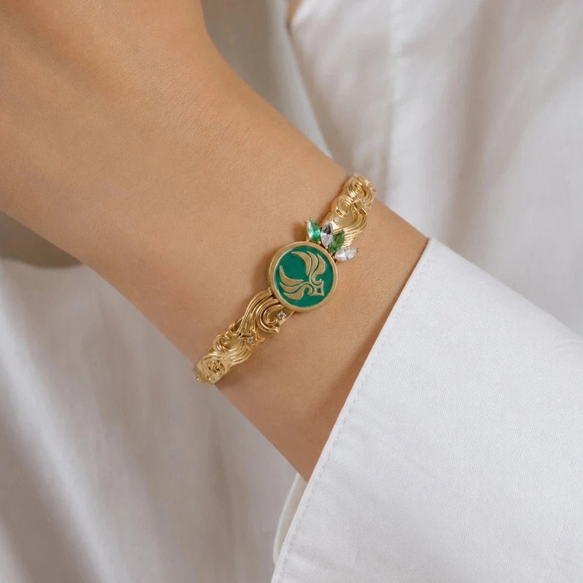 Venti Bracelet image 4 model