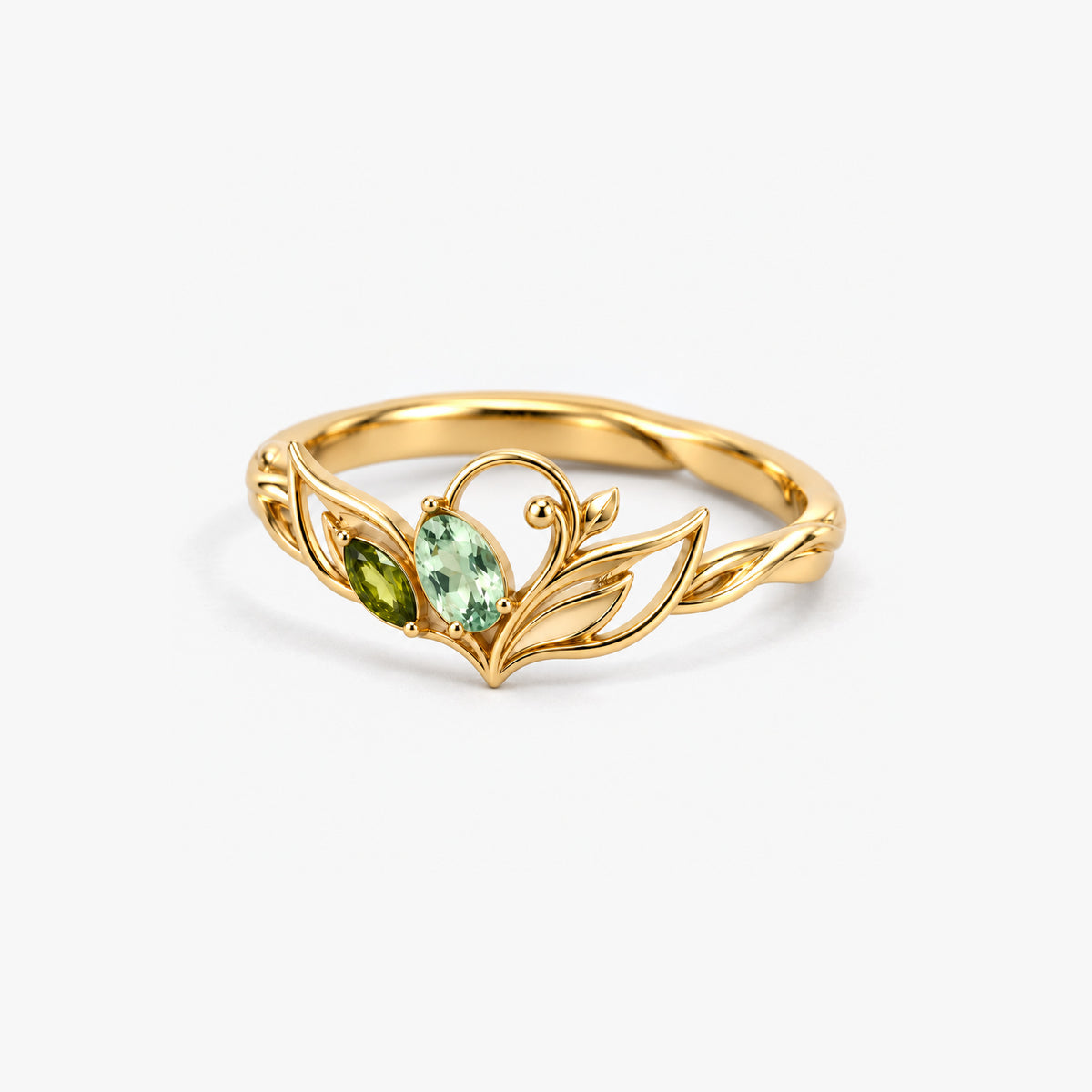 Verdant Path Ring in gold, front view