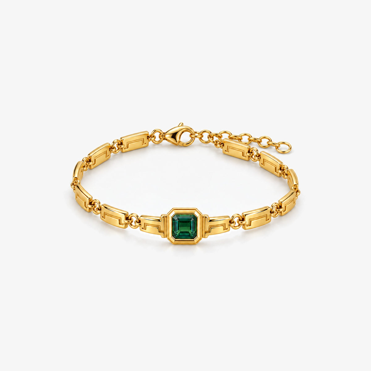 Earth Nation Link Bracelet in gold, front view