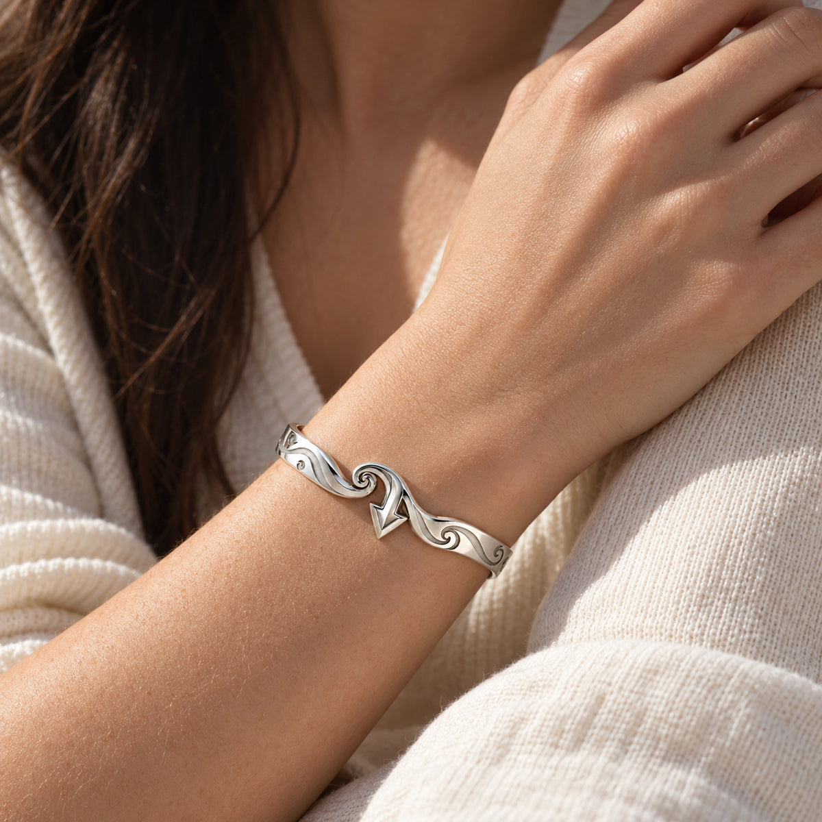 Wind Temple Arrow Cuff in silver, worn