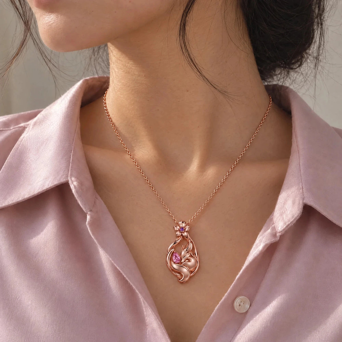 Yae Miko Necklace in rose gold worn