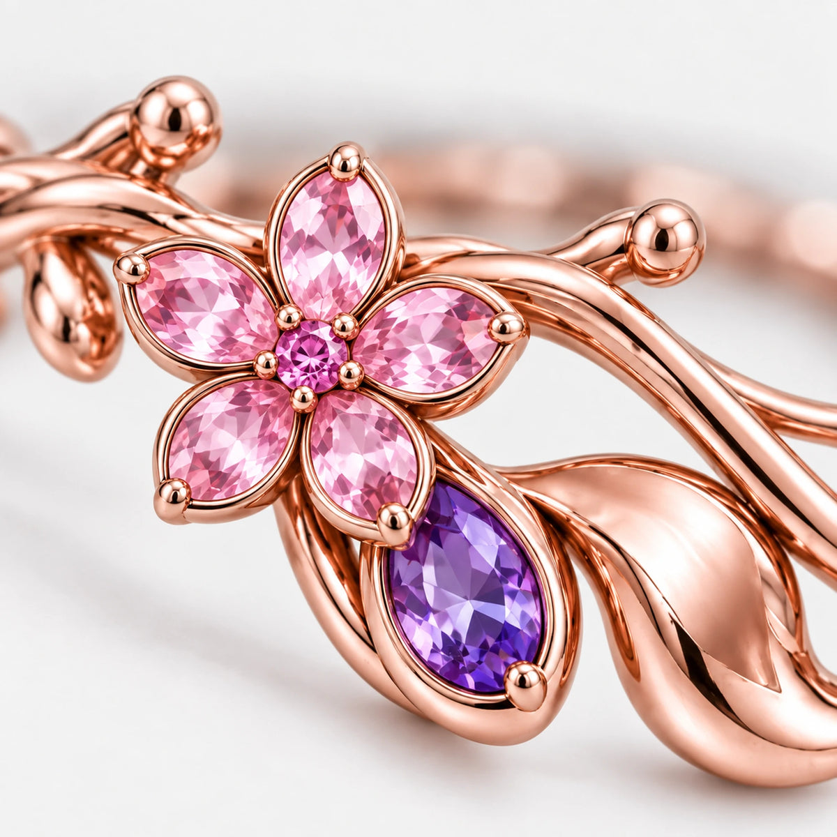 Yae Miko Bracelet, close-up detail