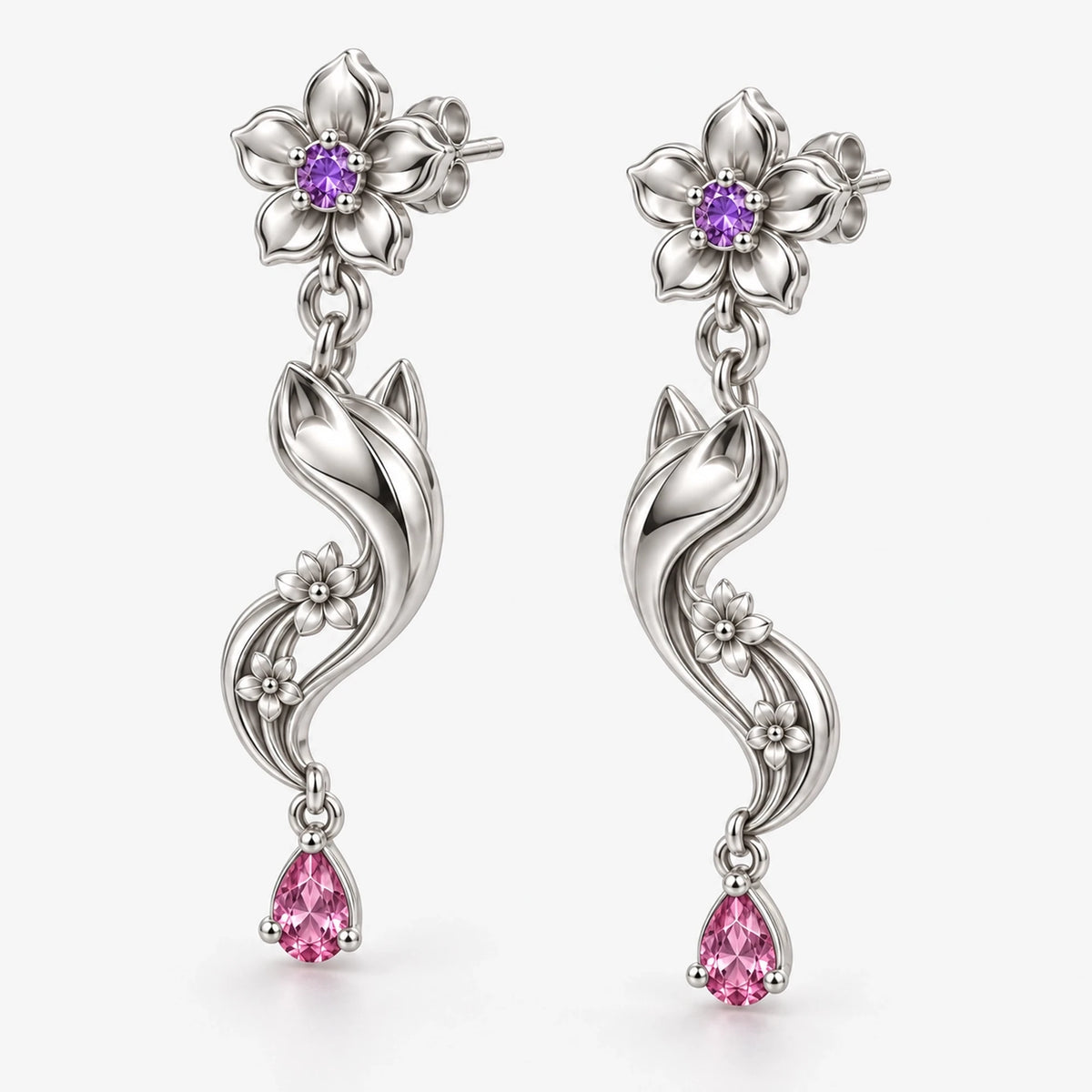 Yae Miko Earrings in silver, three-quarter view